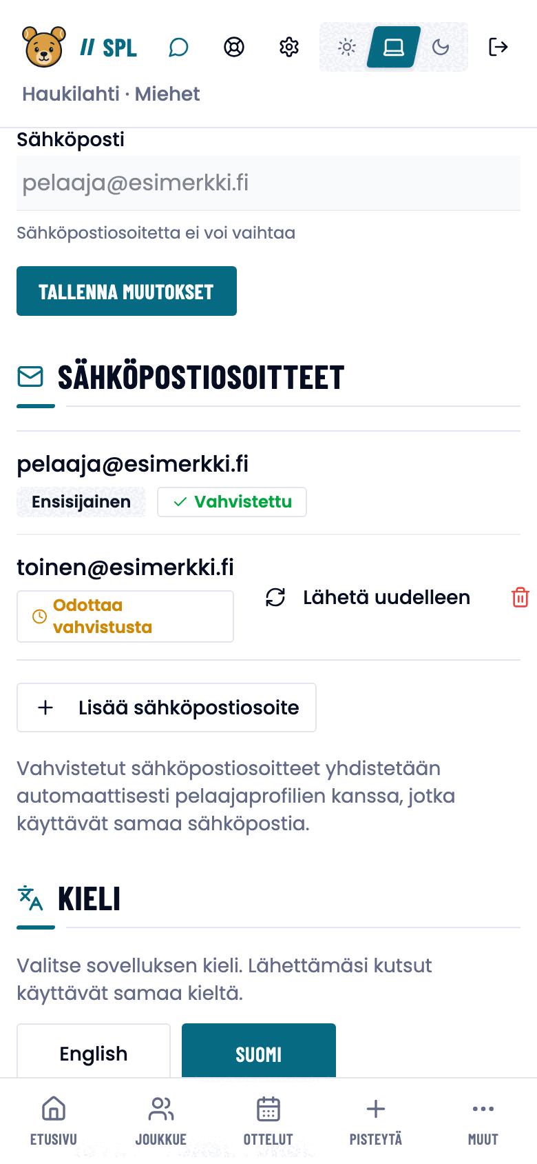 Sähköpostiosoitteet-lista, jossa toinen osoite odottaa vahvistusta.