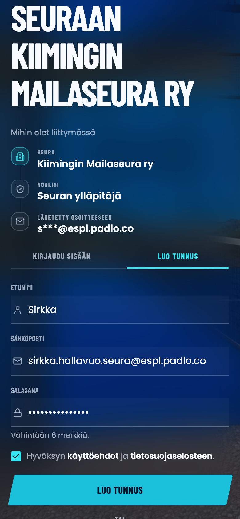 Kutsusivu: ylhäällä seura, rooli ja osoite, alla tunnuksen luonti etunimellä, sähköpostilla, salasanalla ja ehtoruudulla.